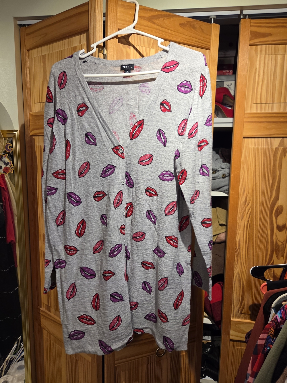 Torrid Gray Lip-Print Button-Front Long Line Cardigan